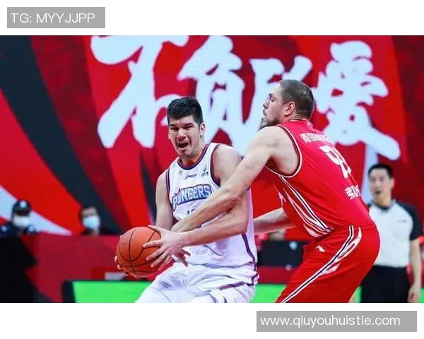 朱正在OTE联赛常规赛第二场表现出色砍下8分10篮板并抢下6个前场篮板