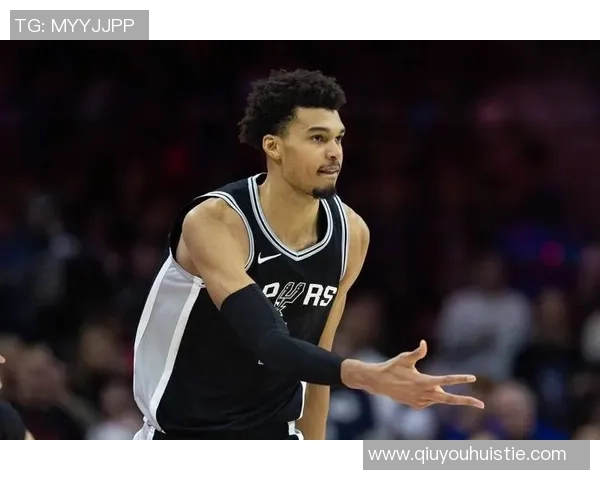 文班亚马创历史新纪录六场比赛至少五记三分与五次盖帽独角兽表现惊艳