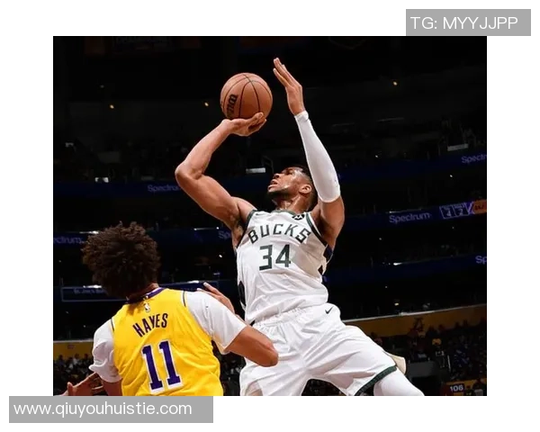 字母哥赛季场均123个两分球的历史意义及三分线前后的影响分析 字母哥赛季场均123个两分球的历史意义及三分线前后的影响分析