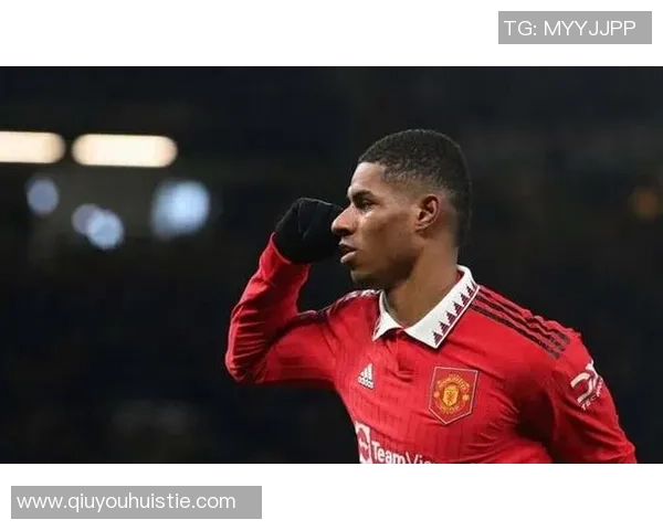 曼联继续追逐埃利奥特安德森作为主要引援目标的最新动态